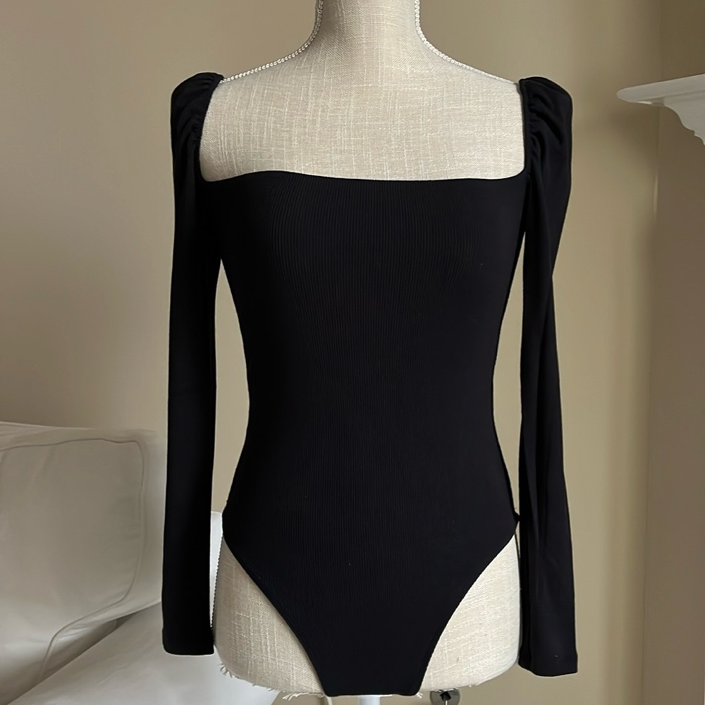 Aritzia Wilfred Free Micro Ribbed Bodysuit Black Size Small